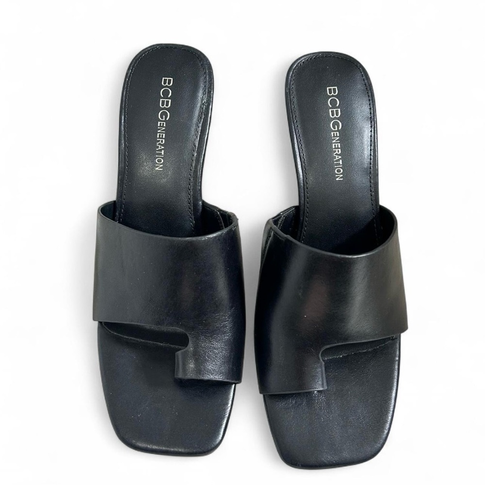 BCBGeneration Black Mules Sleek Modern Design